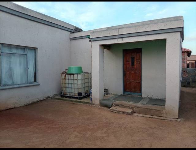 3 BEDROOM HOUSE FOR SALE IN TSAKANE EXT 5